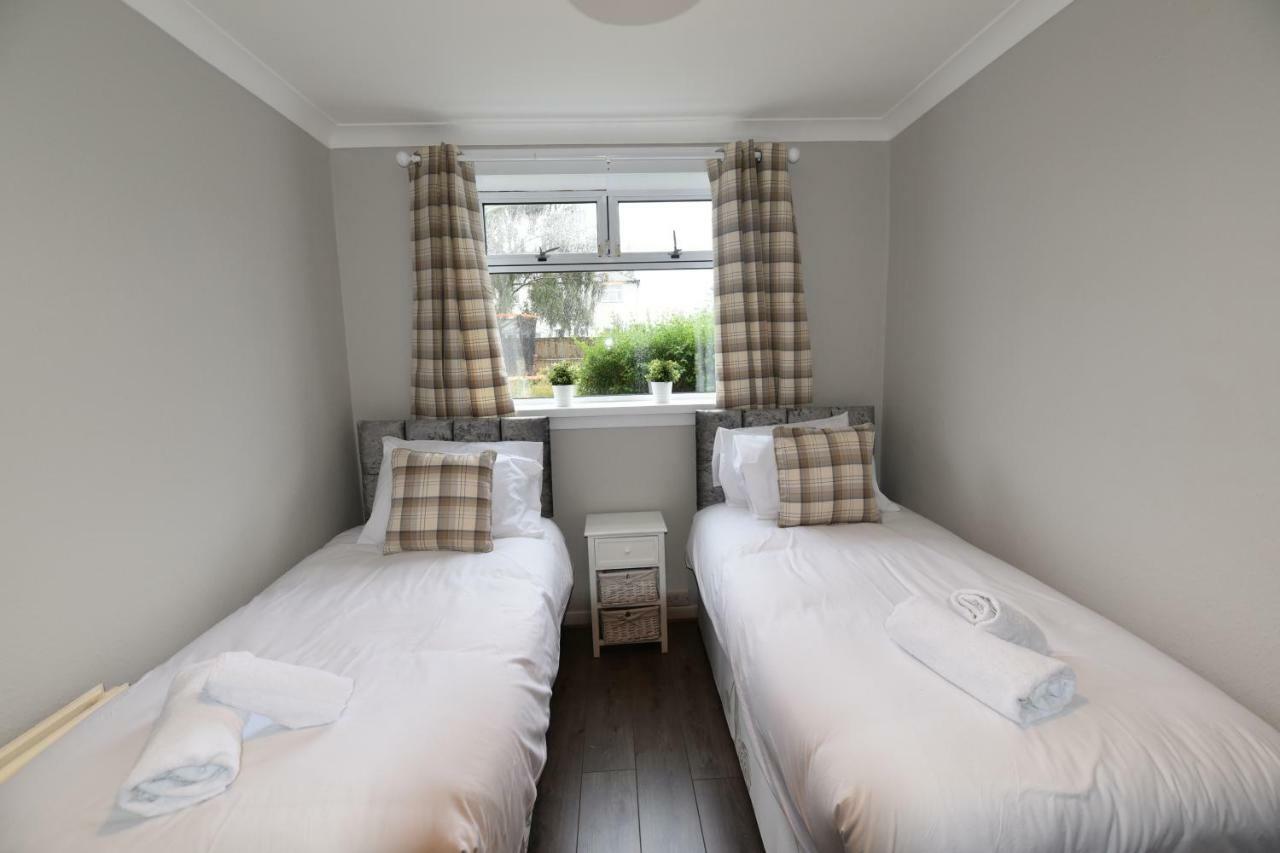Sighthill 3 Bedrooms With Private Garden Edimburgo